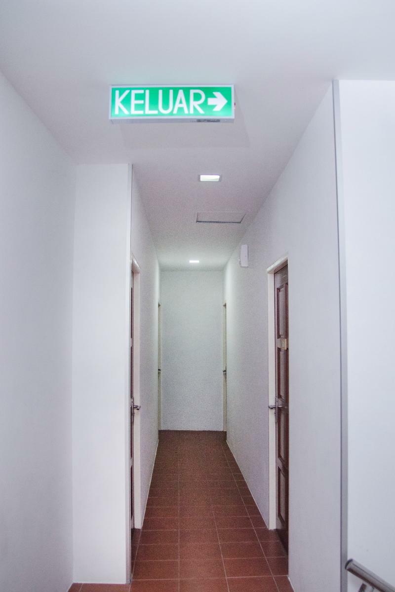 Oyo 836 Mandurah Room & Cafe Kuching Kültér fotó
