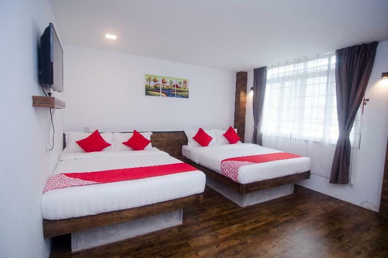 Oyo 836 Mandurah Room & Cafe Kuching Kültér fotó